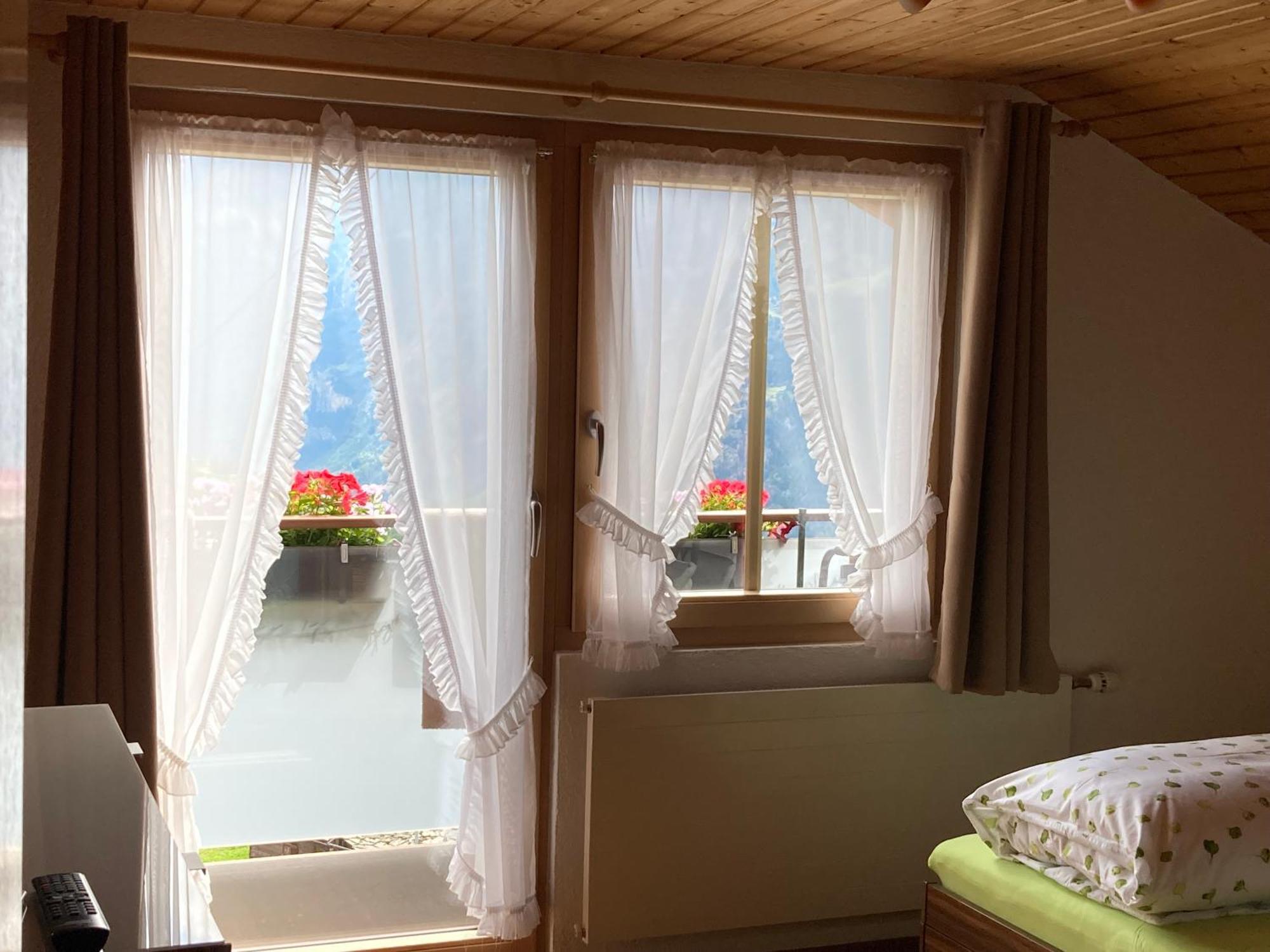 Appartamento Haus Dorfblick Grächen Esterno foto