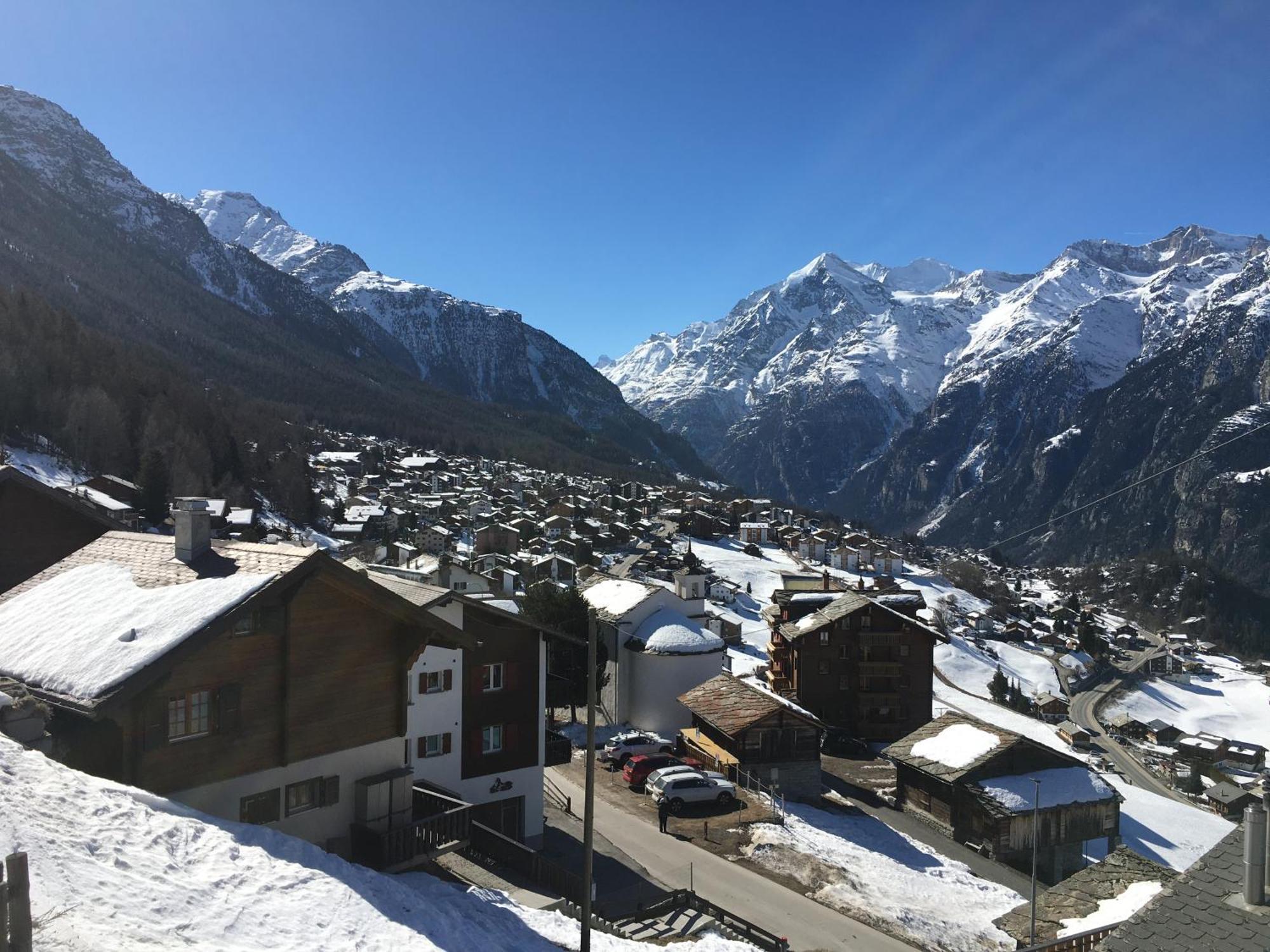 Appartamento Haus Dorfblick Grächen Esterno foto